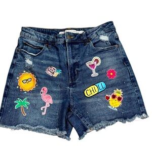 Tinseltown jean shorts with hand sewn on patches. Size 11. 30” Waist e/ Stretch
